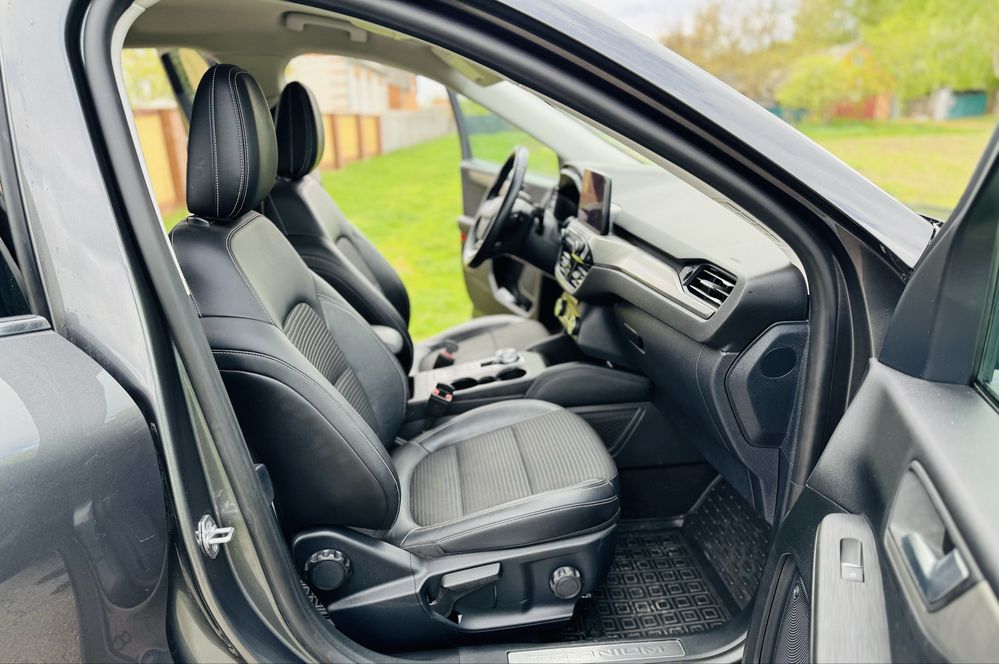 Ford Kuga 2.0EcoBlue AWD Titanium 2022рік
