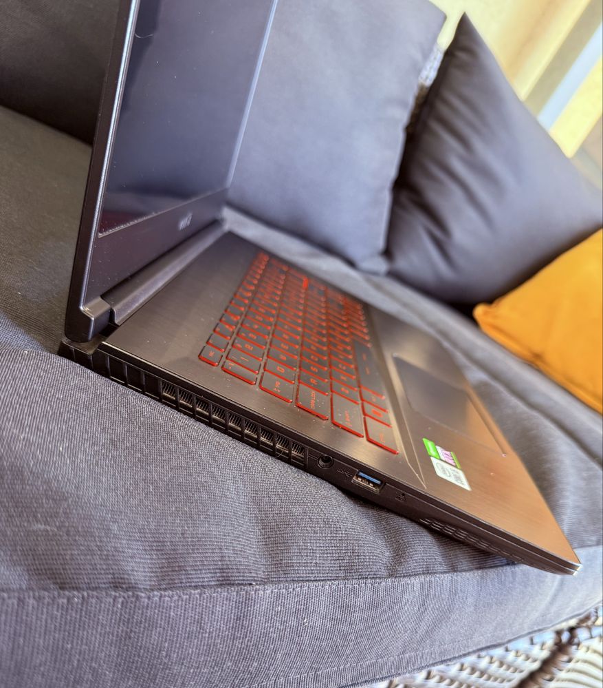 Laptop MSI GF63 THIN | i5 10th Gen | RTX 3050 | 16Gb Ram | 477 Gb SSD