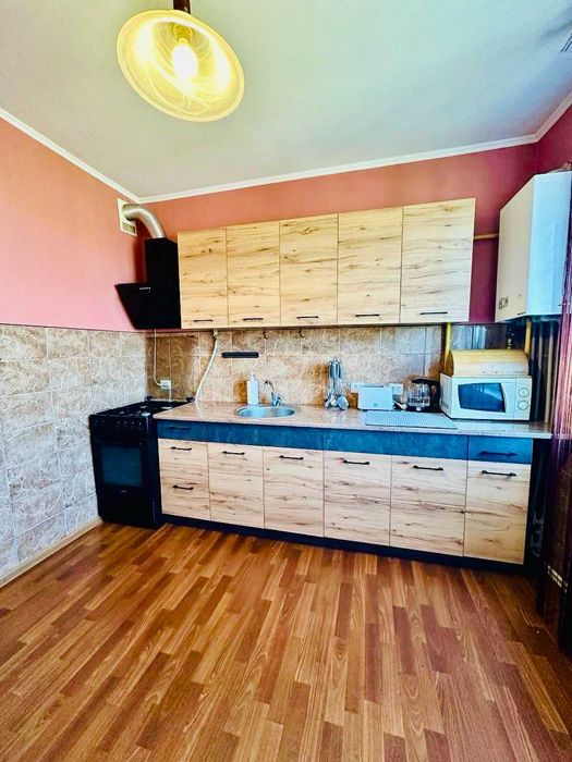 2х кімнатна квартира на 8 Березня - окремі спальні