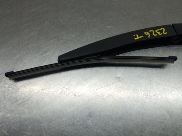 Haste / braço de escova limpa vidros trás FORD Fiesta VII (HJ, HF)