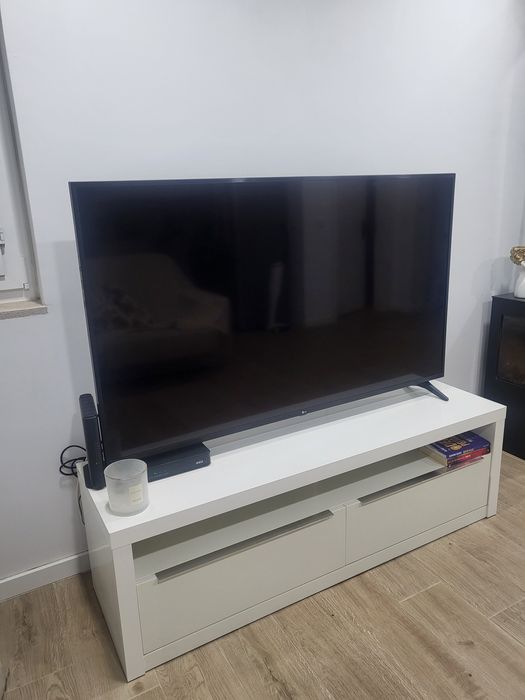 Base de tv baviera branco