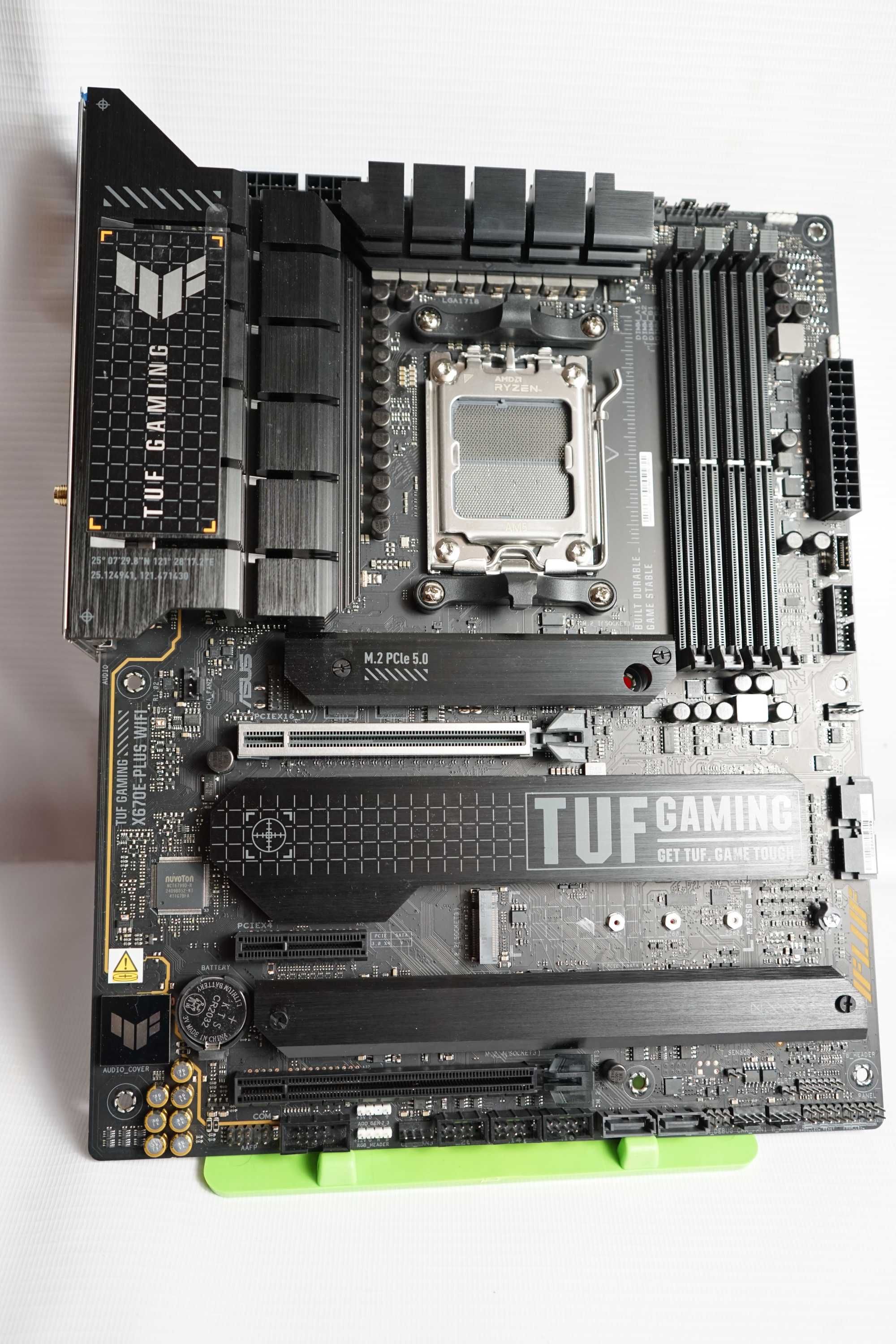 Материнська плата ASUS TUF Gaming X670E-PLUS WiFi 6E