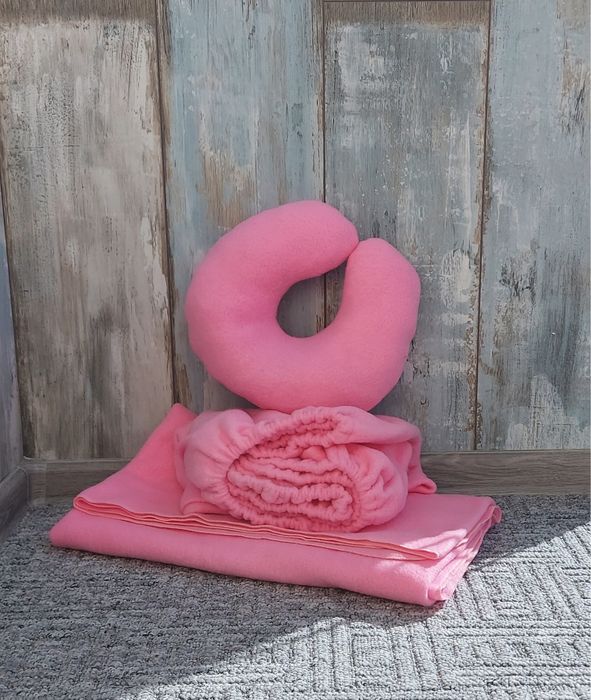 Флісовий чохол подушка підкова плед Косметолог, вії, кушетка