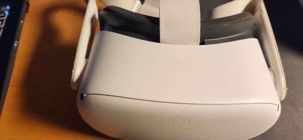 VR очки Meta Quest 2 128 + 2 контроллера