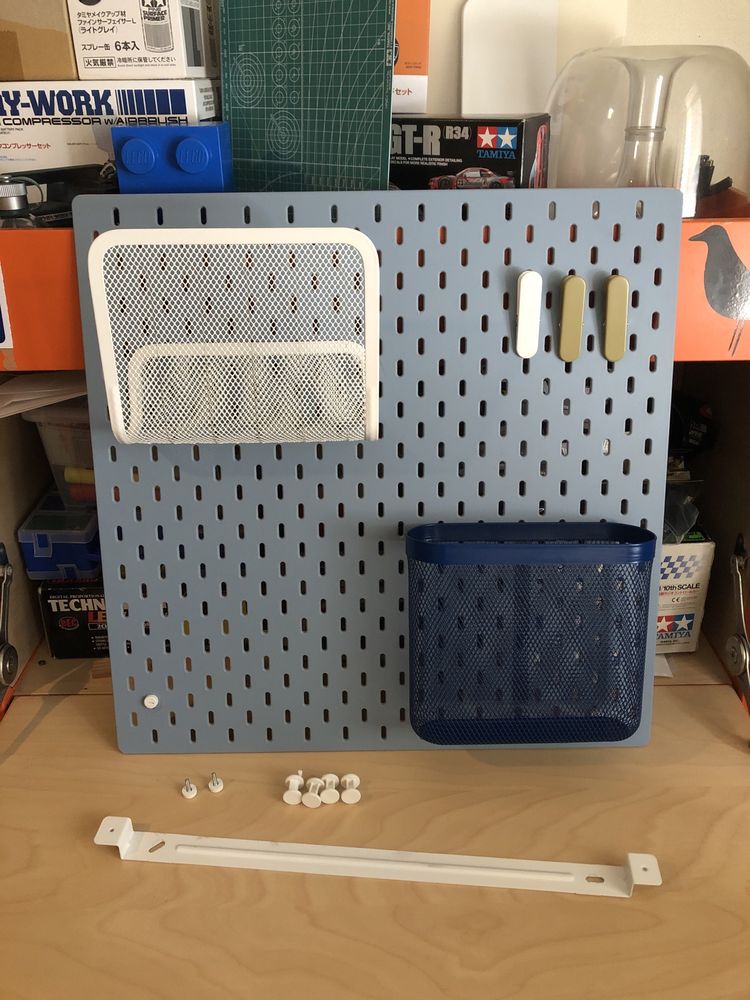 IKEA Skadis com acessórios