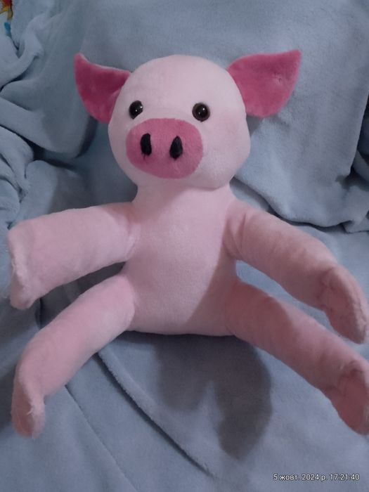 М'які іграшки різні