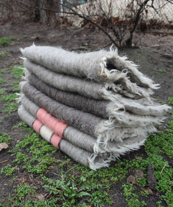 Продам экопокрытия на 2 подушки, шерсть ручное ткачество Карпат (Киев)