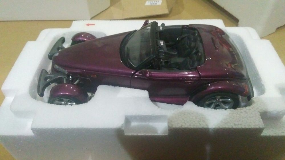 Модель 1/24 Plymouth Prowler Danburi Mint