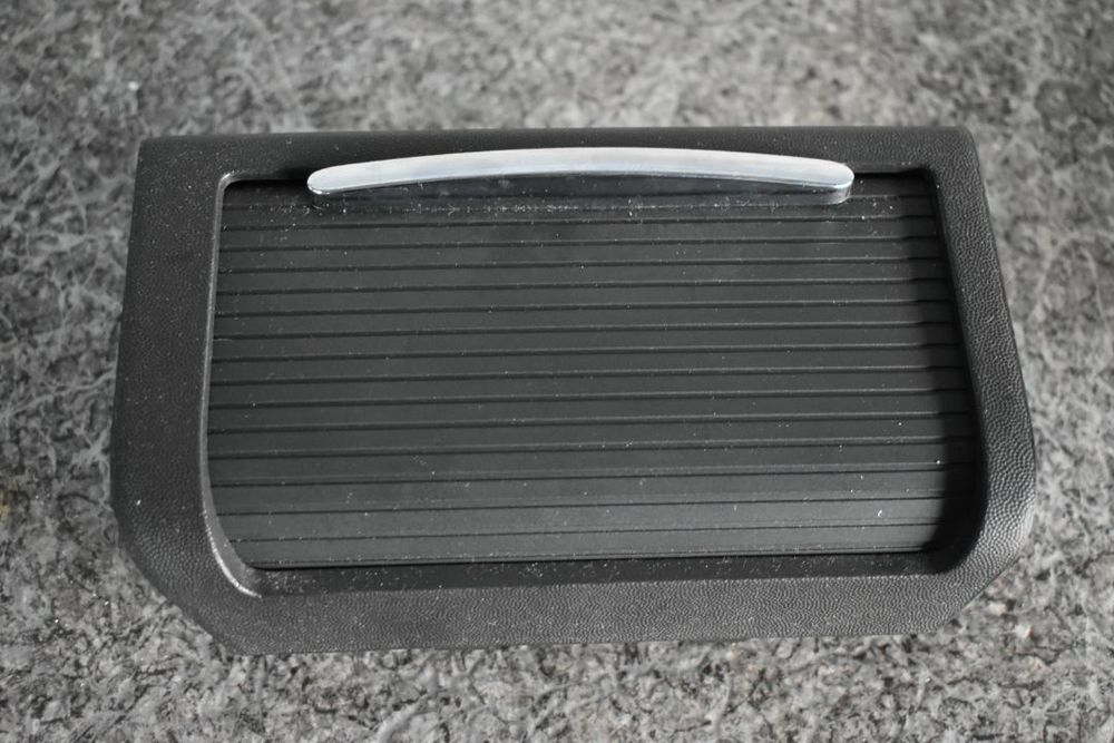 SCHOWEK NA NAPOJE ROLETKA VECTRA C SIGNUM