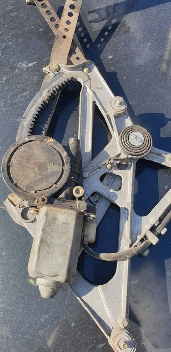 електро стьоклоподйомник Мерседес 190