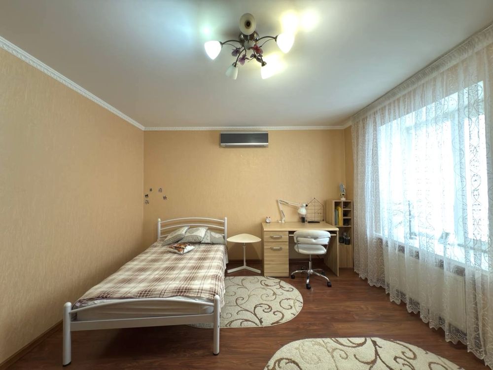 Продаж 3 х кімнатноі квартири. Петропавлівська. Новобудова
