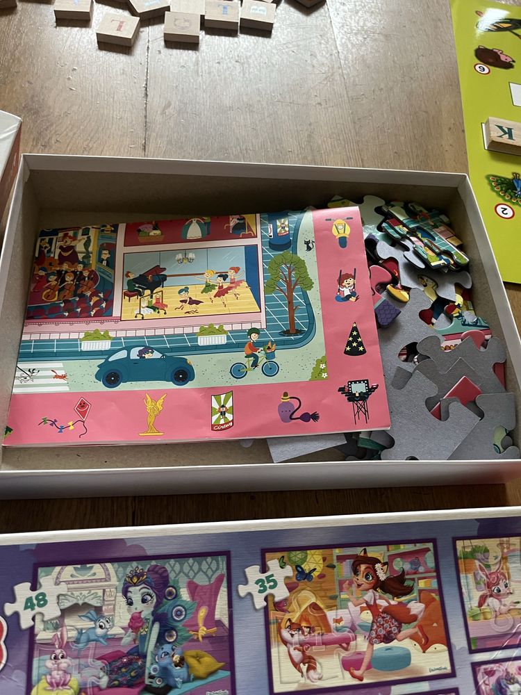 Zestaw puzzli dziewczynka