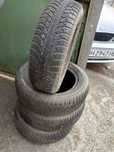 Продам комплект шин 175.65 r 14 зимние