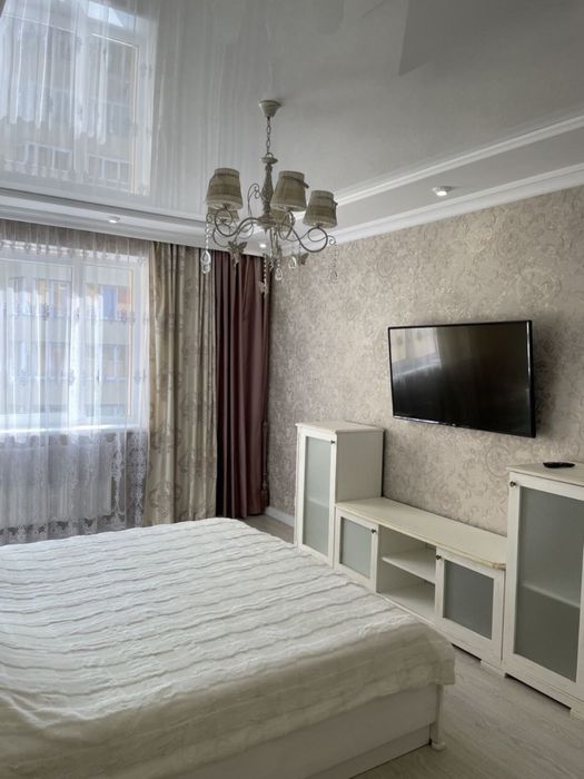 Продаж квартири з євроремонтом вул. Залізнична