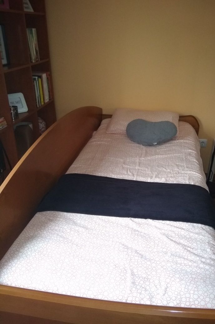 Cama de solteiro com gavetão