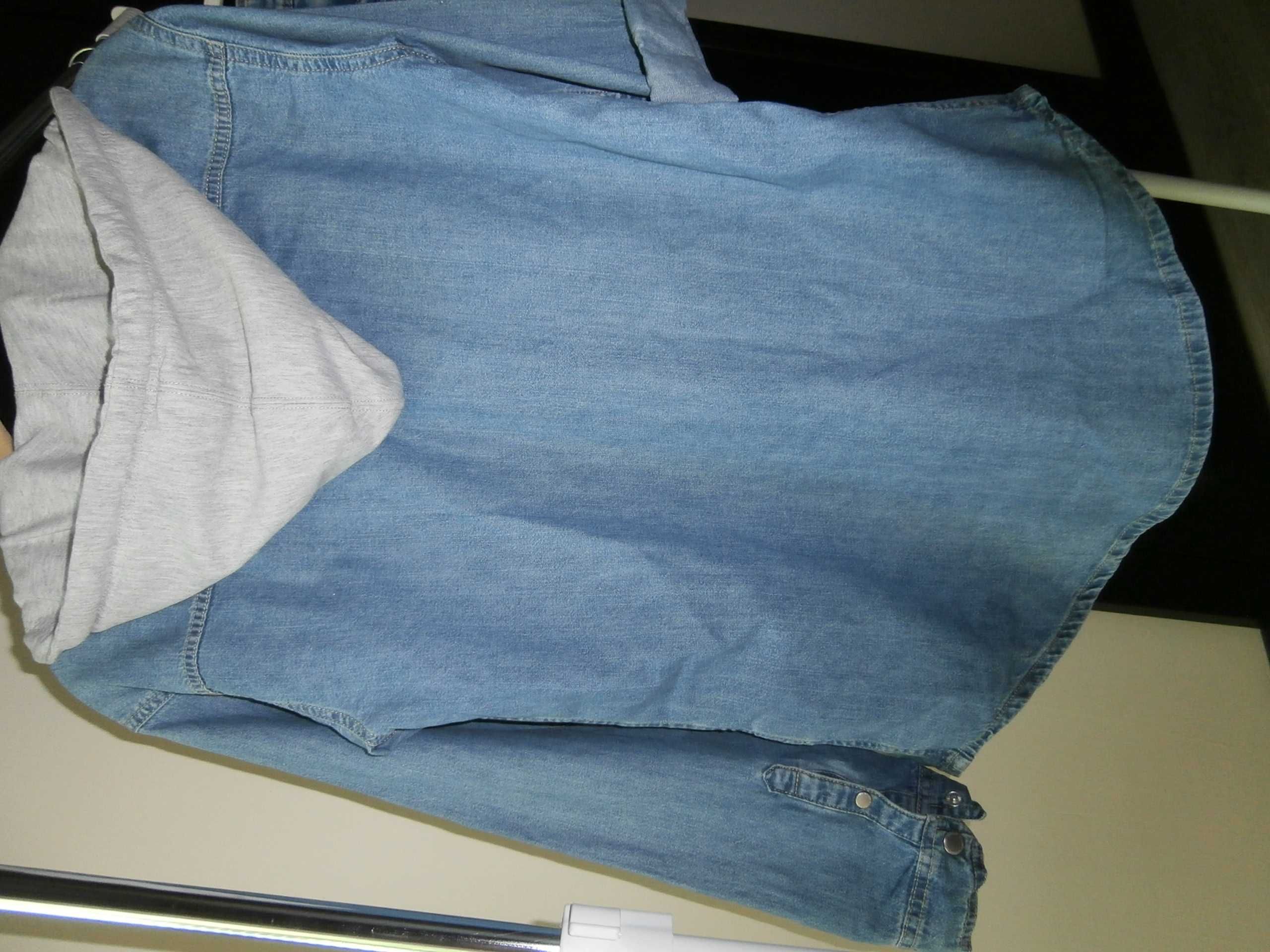 Jeansowa bluza z kapturem