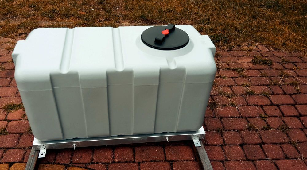 Zbiornik 200l z paletą  metalowa