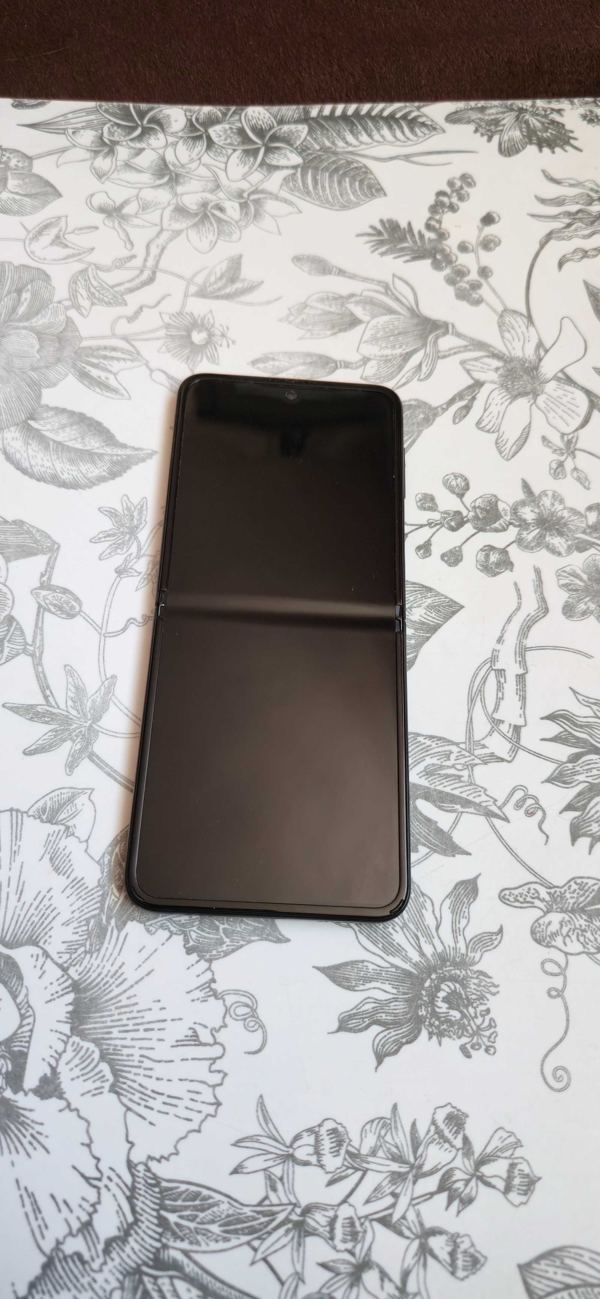Sprzedam Samsung Galaxy Z Flip 3 5G