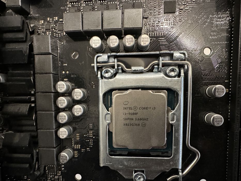 ASRock B360 Pro4 + i3-9100F
