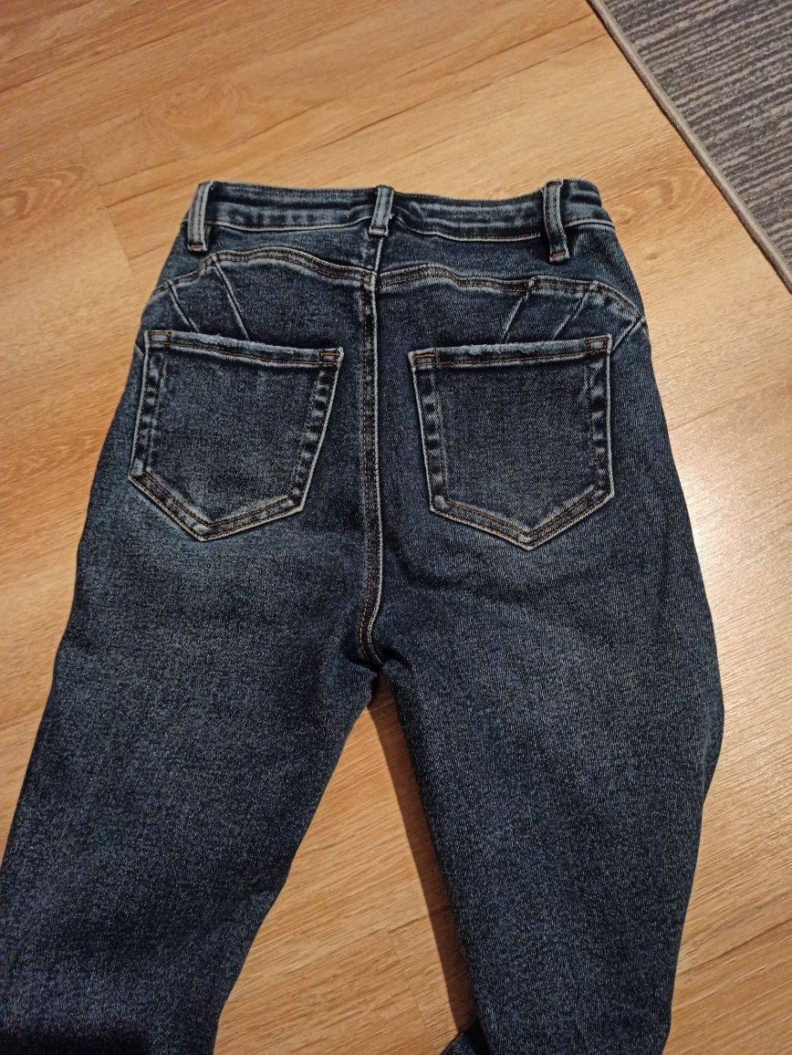 Spodnie jeansy Laulia