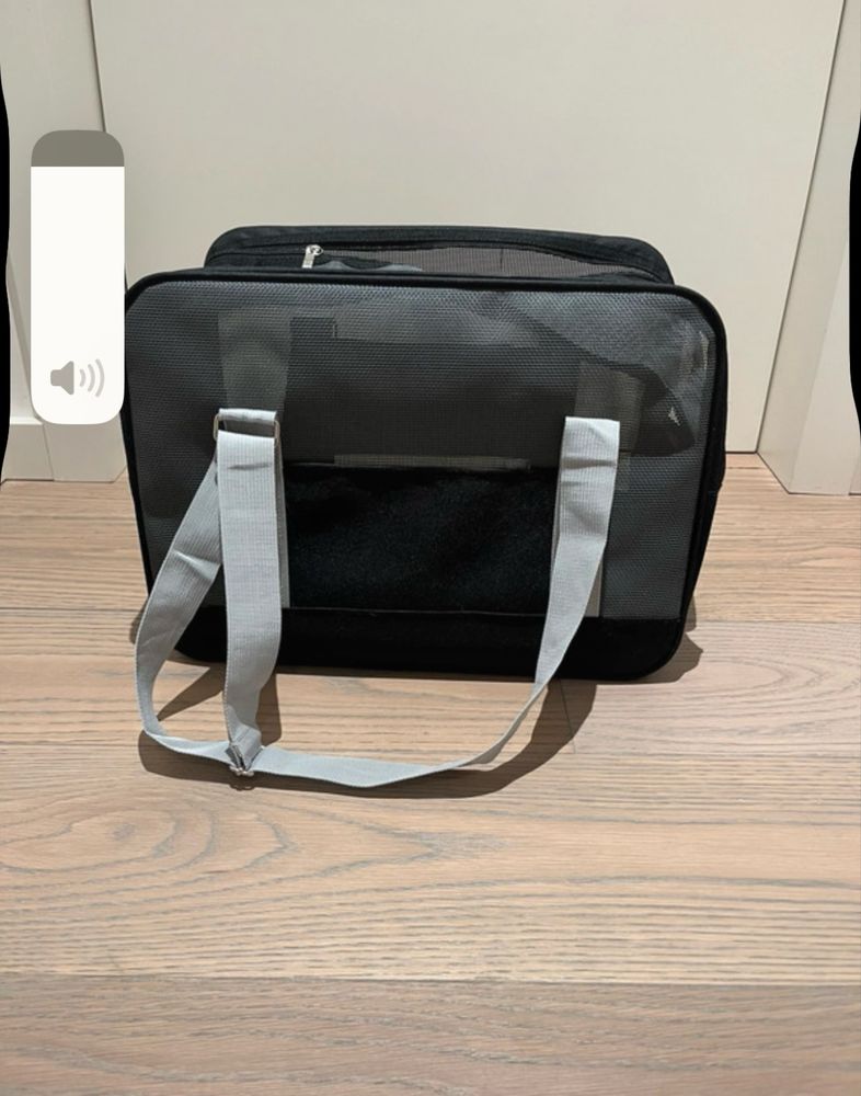 Transportadora de gato super leve e prática como nova