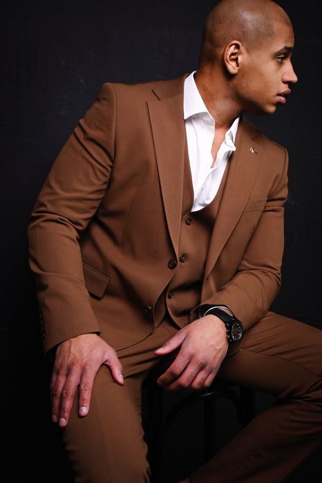 Чоловічі комюми ( оренда) прокат.Салон Laura-style