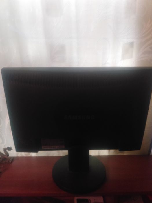 Монитор Samsung 22