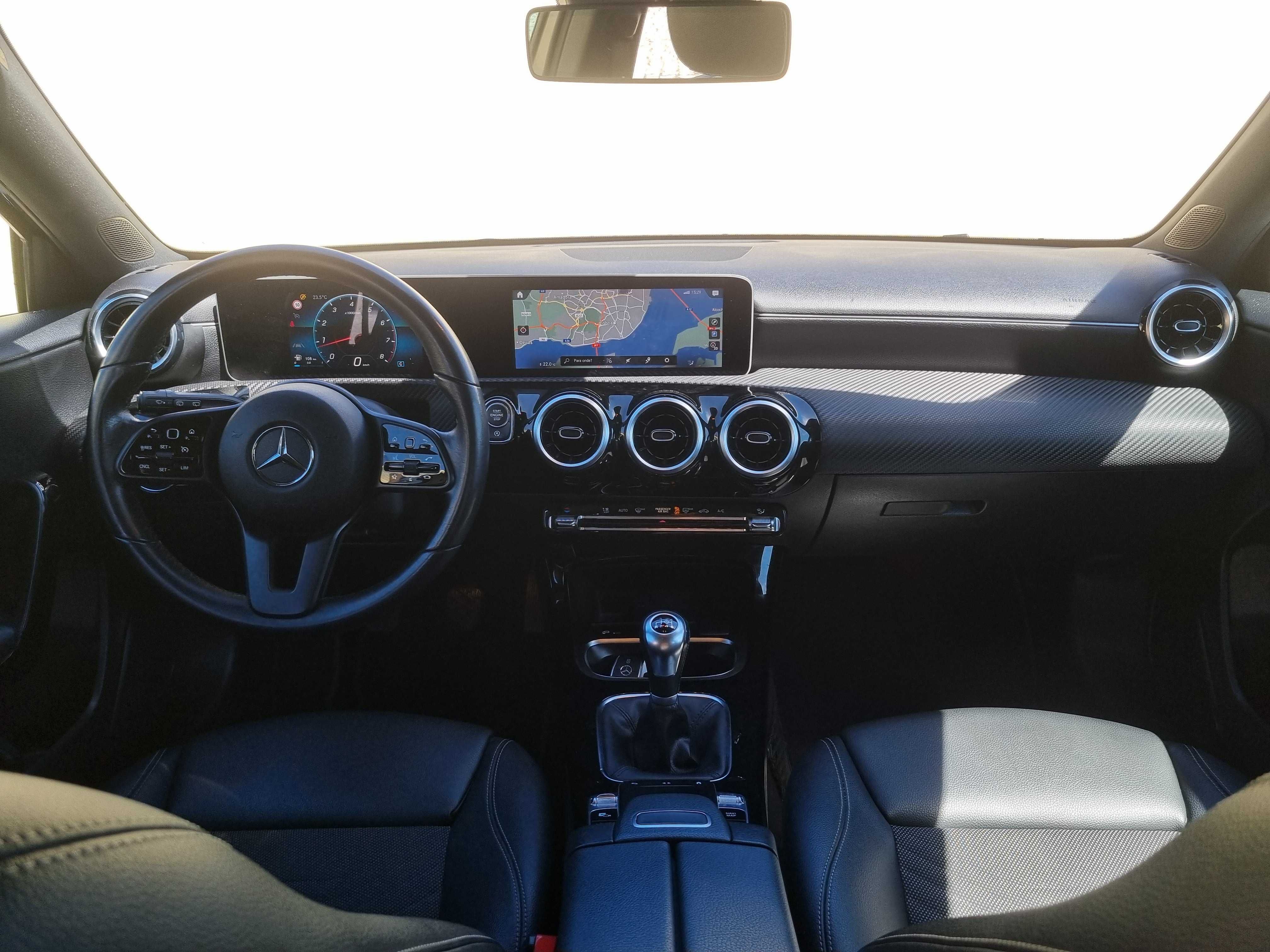 MERCEDES Classe A - Android Auto, Apple CarPlay, Estacionamento auto
