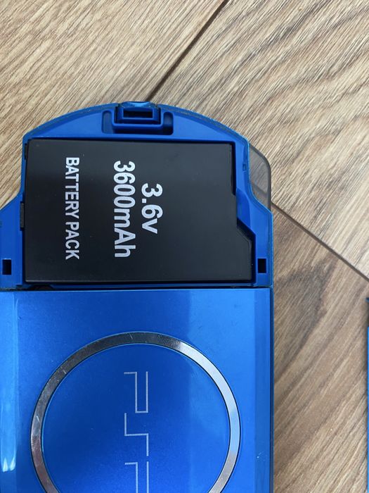 Psp 3000 vibrant blue