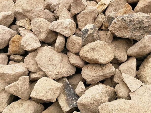 Kamień piaskowiec do fundamentów