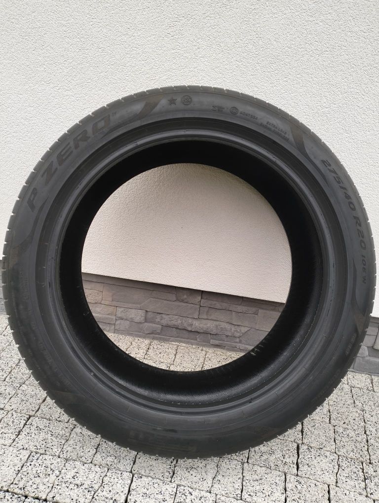 Pirelli  P zero RUN FLAT  275 - 40 - 20.  106W 2023r