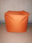Puffs interior ou exterior / Poufs indoor or outdoor (Vários Preços)