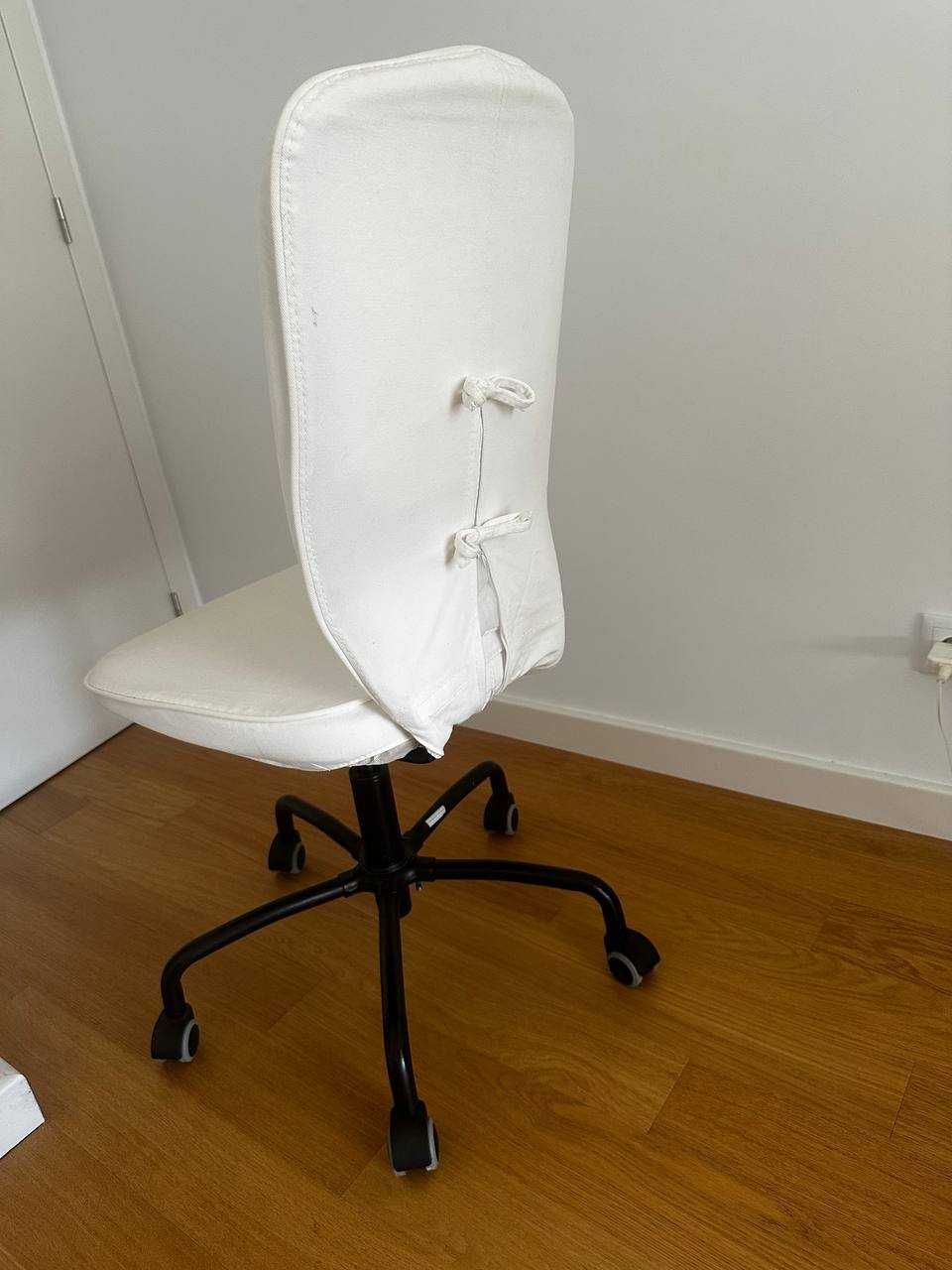 Cadeira de escritório de rodas, branca