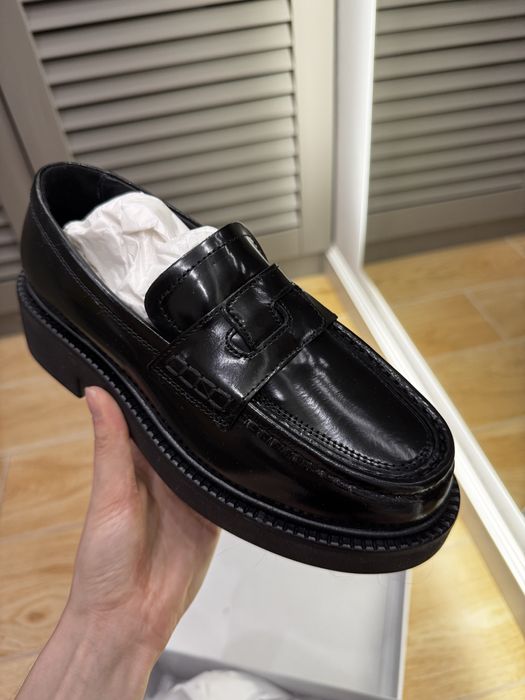 Новые кожаные лоферы от Other&Stories