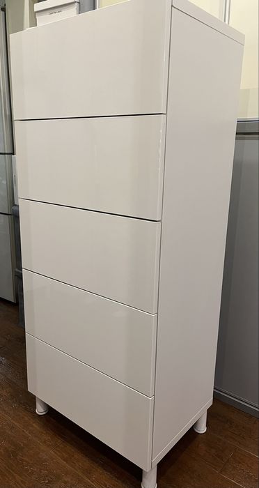 Wysoka szafka IKEA 5 szuflad – biały połysk (60×40×129]