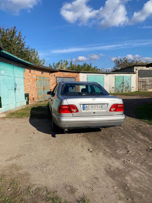 Мерседес е 300 d, мотор 3.0 дизель,коробка автомат