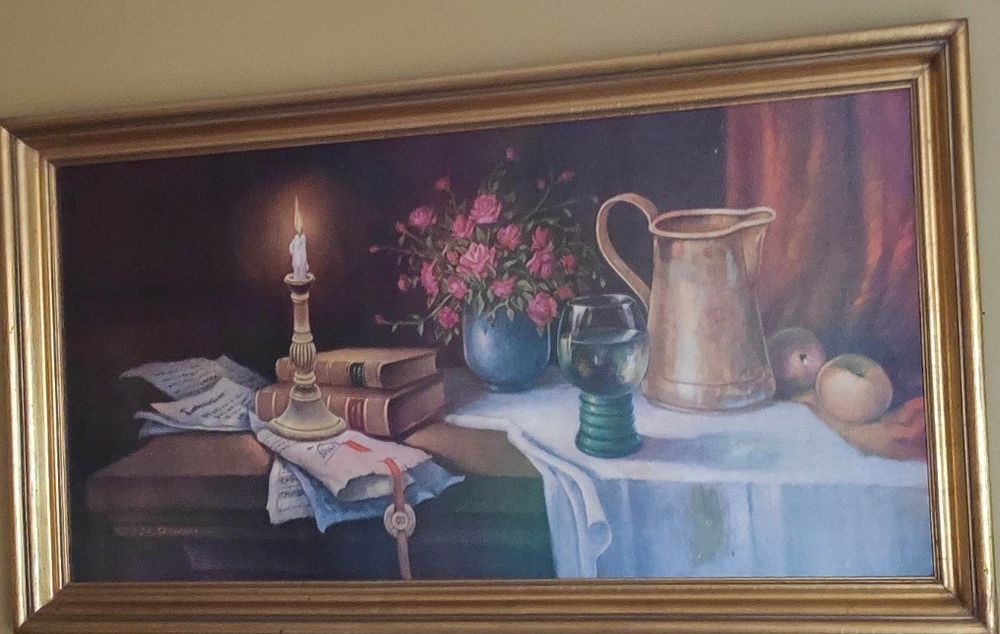 Quadro antigo, com natureza morta,  (1,10 x 0.91), assinado