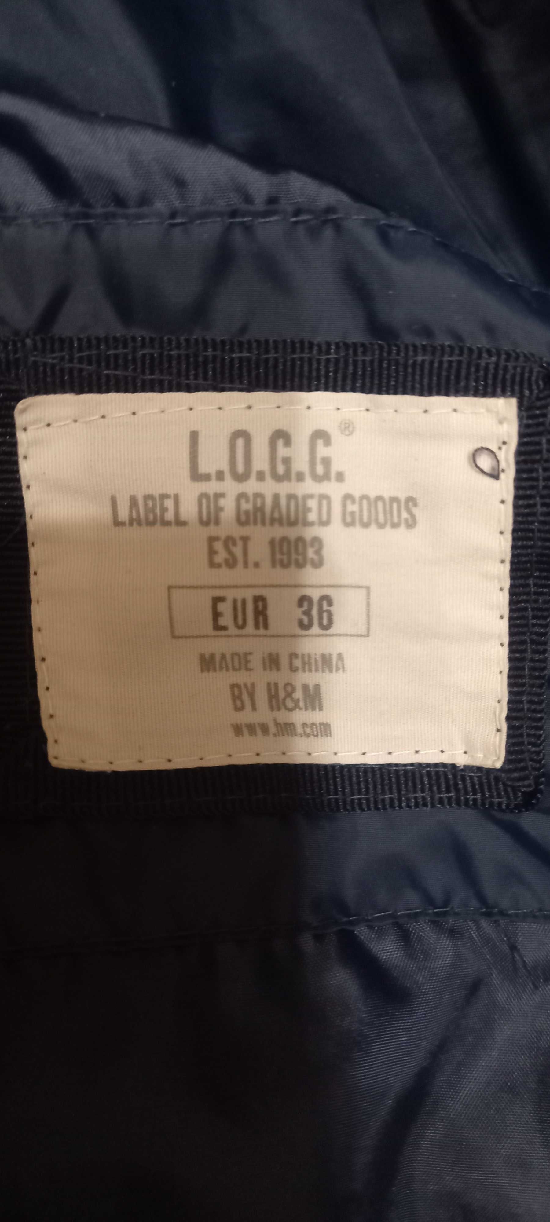 Безрукавка с капюшоном  фирмы L.O.G.G  р.36