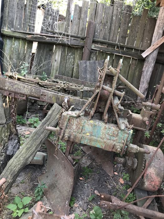 Плуг двох корпусий ссср