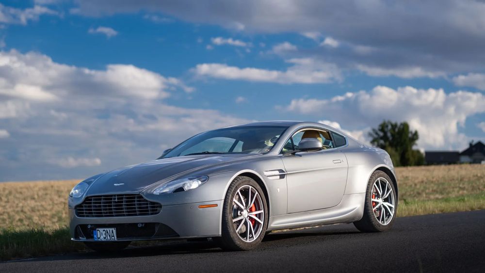 Aston Martin V8 Vantage Aston Martin v8 Vantage 4.7 Sportshift