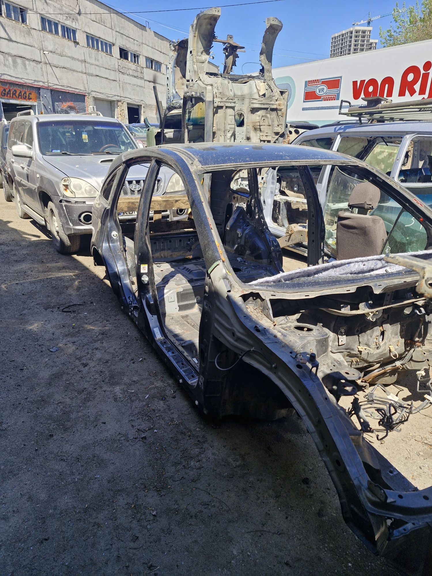 Кузовння Honda cr-v 3 Розбірка хонда Четверть крило поріг криша стійка