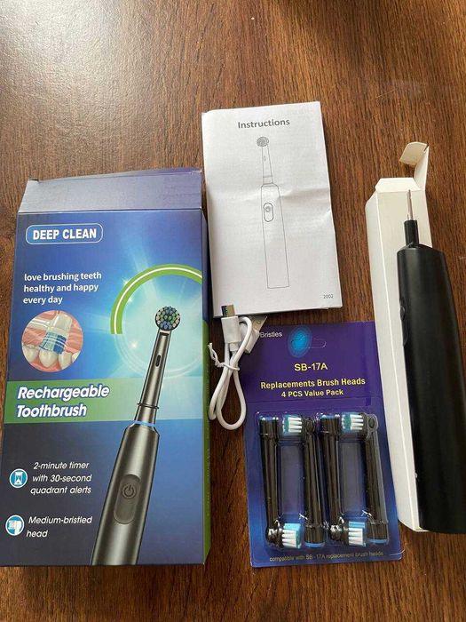 Електрична зубна щітка Deep clean з комплектом насадок