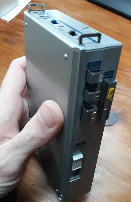 Walkman Toshiba KT-S1, 1983. A funcionar, c/pack rádio, cassetes Metal
