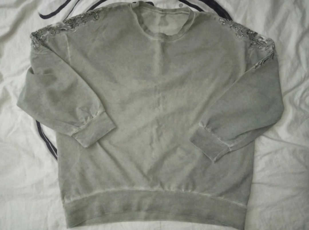 Bluza damska z koronką uni do L
