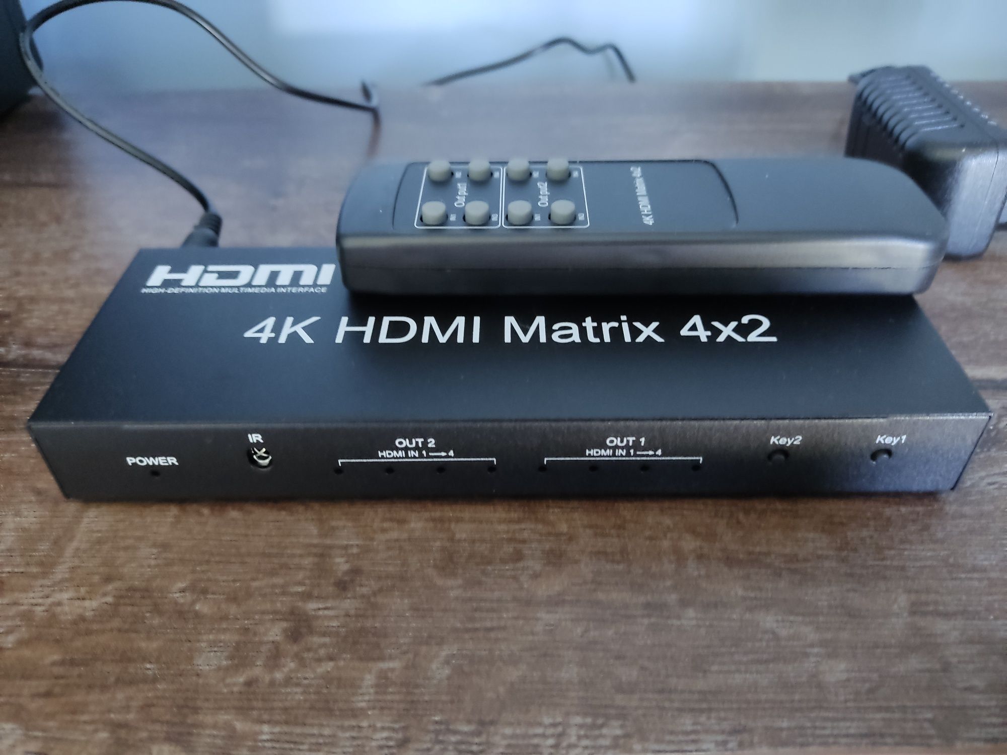 Rozdzielacz HDMI 4K MATRIX 4*2