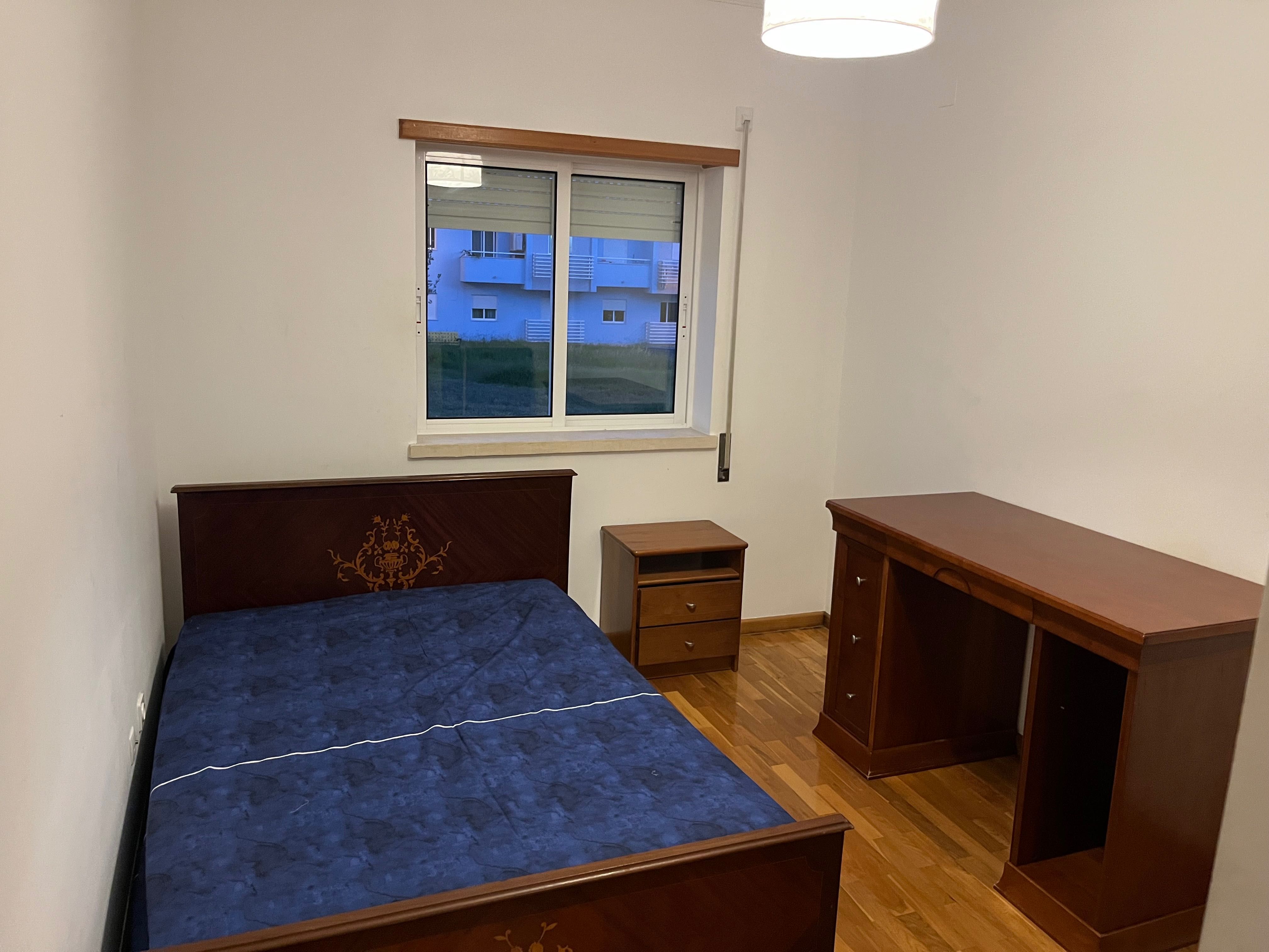 Quarto em Montijo disponível para arrendamento imediato
