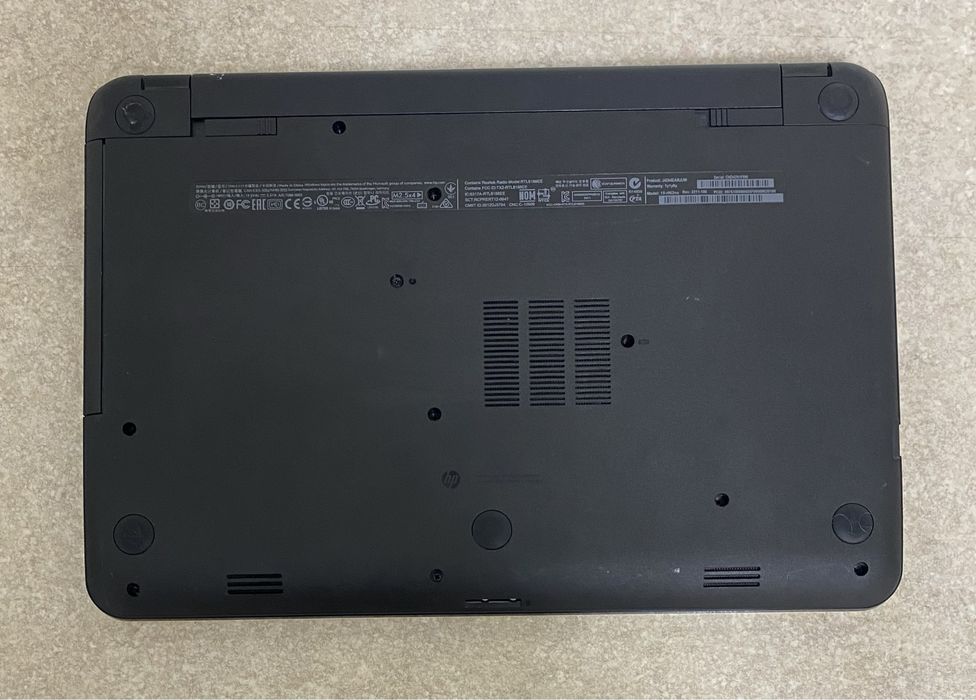 ігровий ноутбук HP 250 15.6" 8GB озу/120GB SDD+500GB HDD
