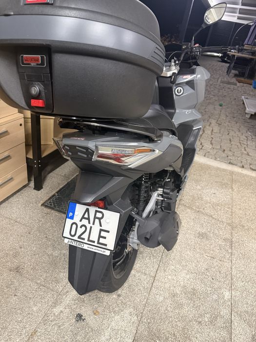 Sym Jet X 125 apenas 4500km