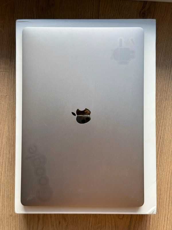Macbook Pro 16" 2019 i7/512/16 Space Gray