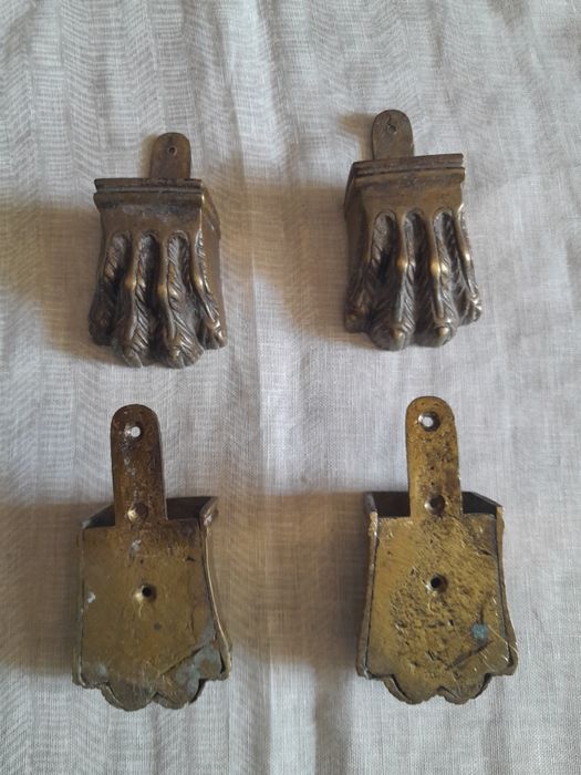 4 pés em metal para mesa